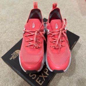 NWT THE NORTH FACE VECTIV HYPNUM TRAIL RUNNING SHOES WOMEN'S